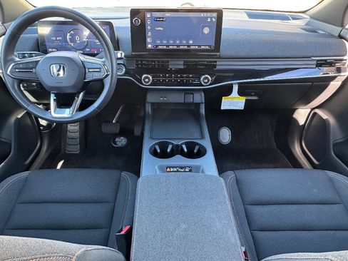 Used 2024 Honda Prologue EX image 18