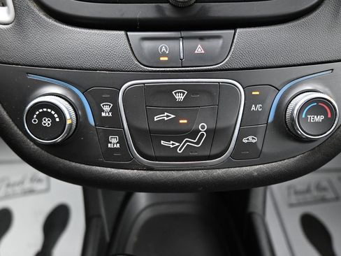 Used 2020 Chevrolet Malibu LS FWD image 18