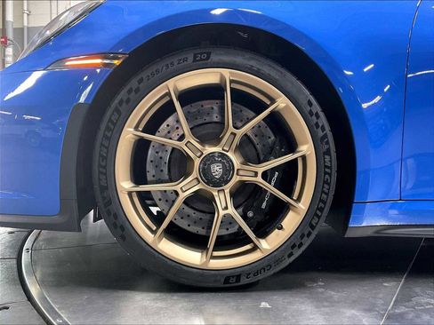 Used 2022 Porsche 911 GT3 image 12