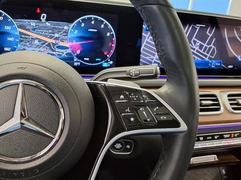 Used 2025 Mercedes-Benz GLE 350 4MATIC image 30