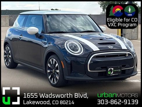 Used 2024 MINI Cooper SE image 1