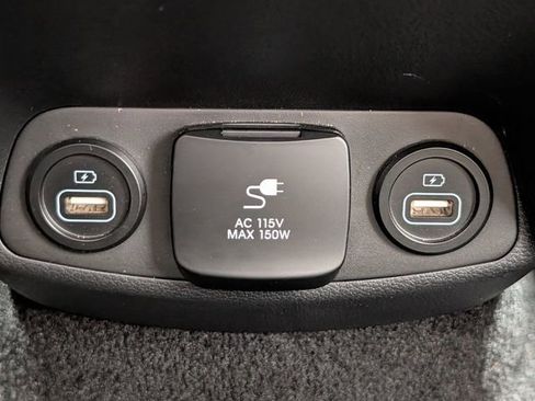 Used 2023 Hyundai Santa Fe Limited AWD/4WD image 32