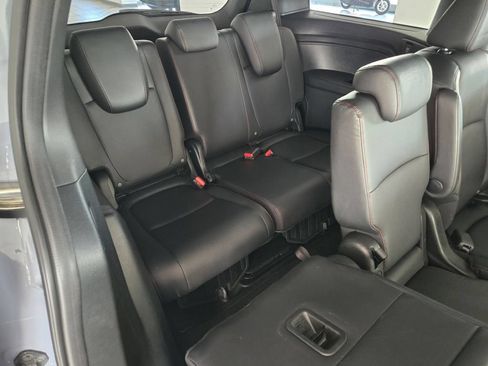 Used 2023 Honda Odyssey Sport image 10