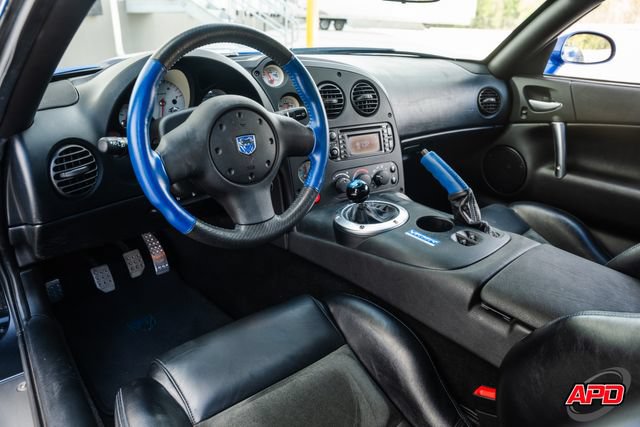 Used 2006 Dodge Viper SRT-10 w/ First Edition Group RWD image 2
