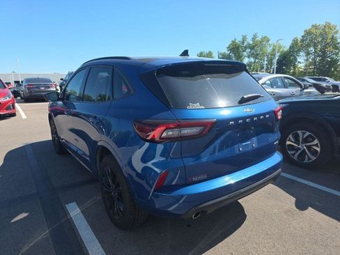 Used 2023 Ford Escape ST-Line Elite AWD/4WD image 6