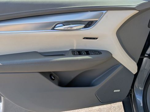 Used 2021 Cadillac XT5 Premium Luxury AWD/4WD image 14