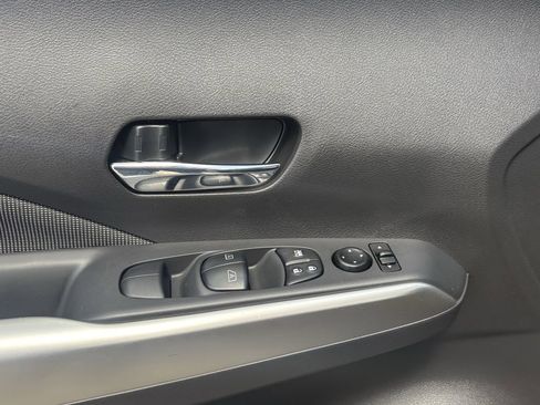 Used 2020 Nissan Kicks SV image 10