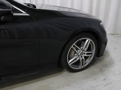 Used 2018 Mercedes-Benz E 400 4MATIC Coupe image 37