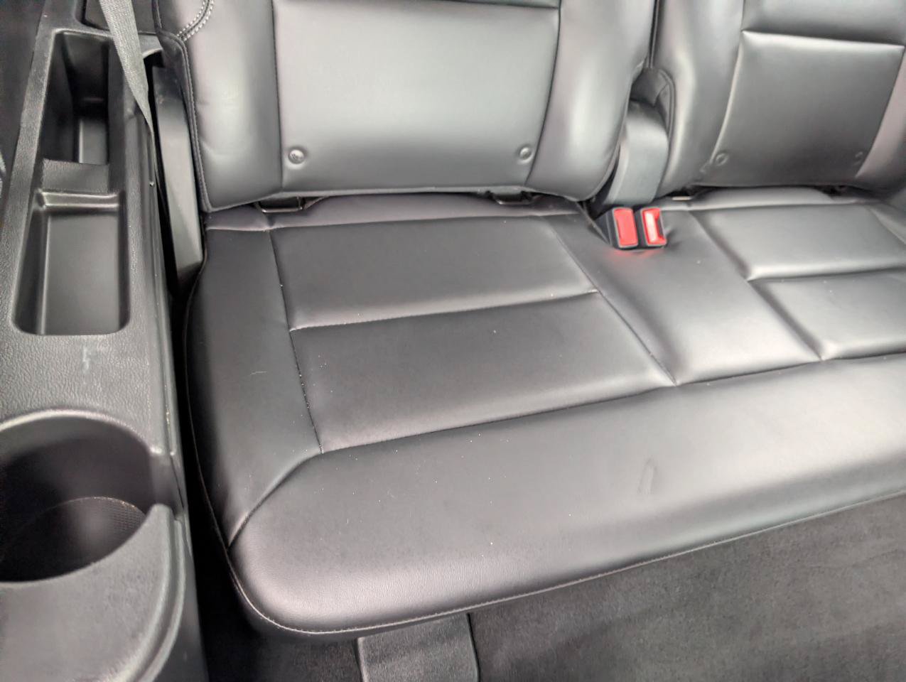 Used 2021 Ford Explorer XLT w/ Equipment Group 202A AWD/4WD image 54