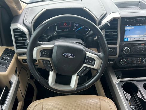 Used 2018 Ford F250 Lariat w/ Lariat Ultimate Package AWD/4WD image 14