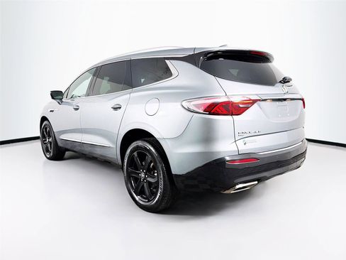Used 2023 Buick Enclave Essence w/ Sport Touring Edition image 5