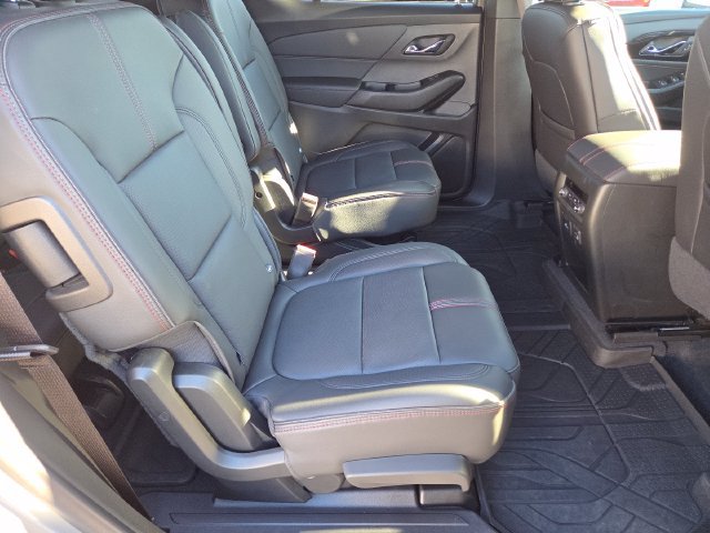 Used 2023 Chevrolet Traverse RS AWD/4WD image 23