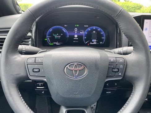Used 2025 Toyota Camry XSE w/ Premium Package FWD image 17