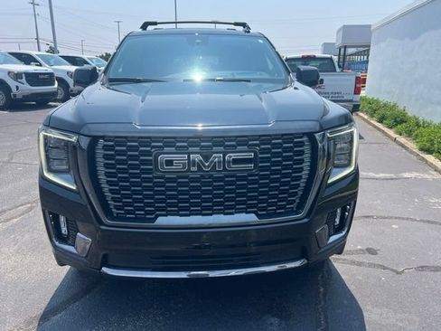 Used 2024 GMC Yukon Denali Ultimate AWD/4WD image 10