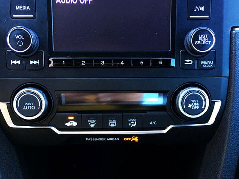 Used 2019 Honda Civic LX image 24