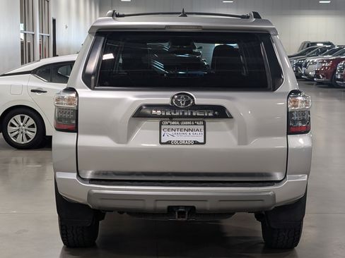 Used 2015 Toyota 4Runner Trail Premium AWD/4WD image 4