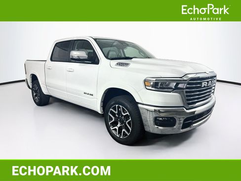 Used 2025 RAM 1500 Laramie w/ Advanced Safety Group II AWD/4WD image 1
