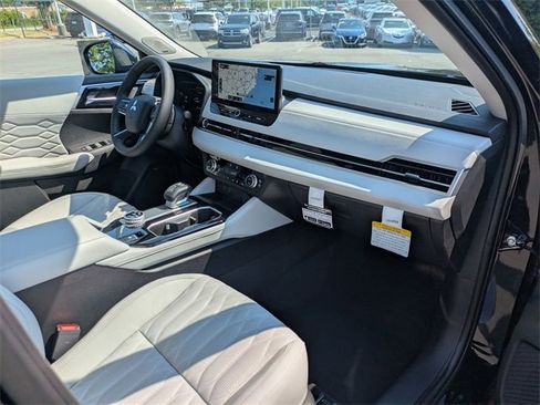 New 2025 Mitsubishi Outlander SEL image 35