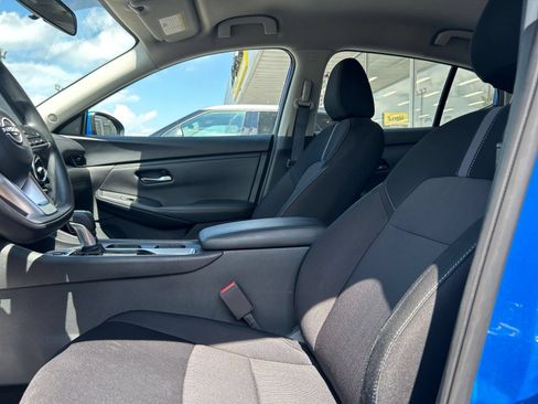 Used 2025 Nissan Sentra SV FWD image 22