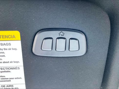 Used 2025 Ford Explorer ST-Line AWD/4WD image 33