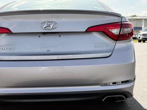 Used 2015 Hyundai Sonata Sport w/ Option Group 03 FWD image 10