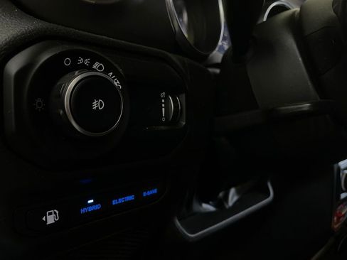 Used 2023 Jeep Wrangler Unlimited Rubicon 4xe image 21