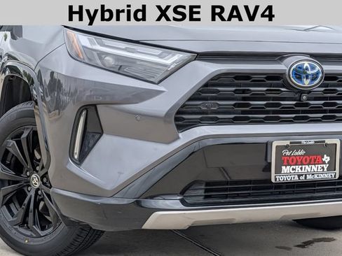 Used 2023 Toyota RAV4 XSE AWD/4WD image 3