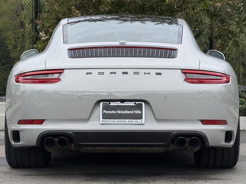 Used 2019 Porsche 911 Carrera image 6