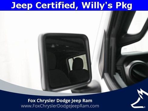 Certified 2021 Jeep Gladiator Willys image 23