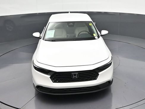 Used 2025 Honda Accord LX image 25