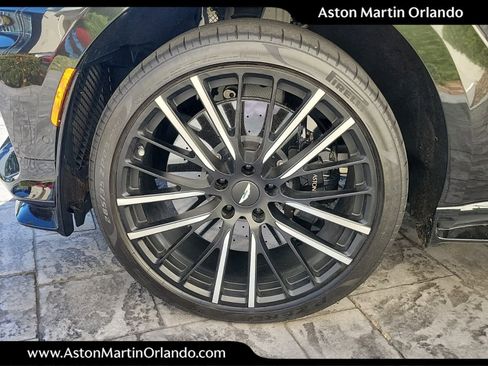 Used 2023 Aston Martin DBX 707 image 3