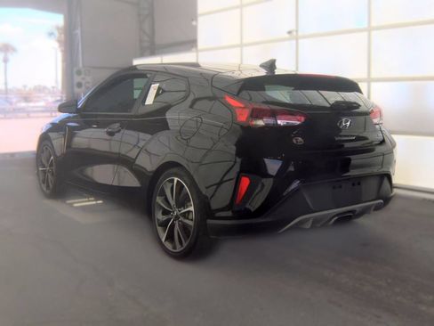 Used 2020 Hyundai Veloster 2.0 Premium FWD image 2