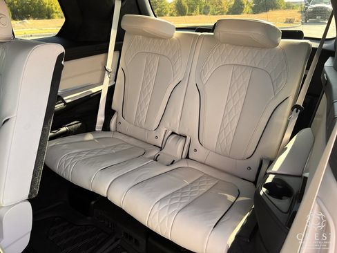 Used 2021 BMW X7 xDrive40i w/ Executive Package 2 AWD/4WD image 30