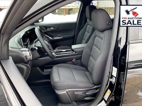 Used 2025 Chevrolet Equinox LT image 24