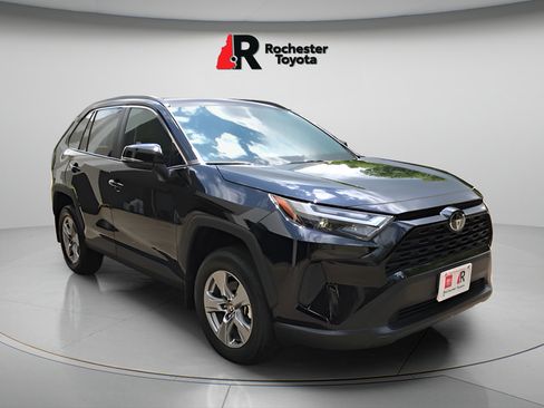 Used 2025 Toyota RAV4 XLE w/ Convenience Package AWD/4WD image 1