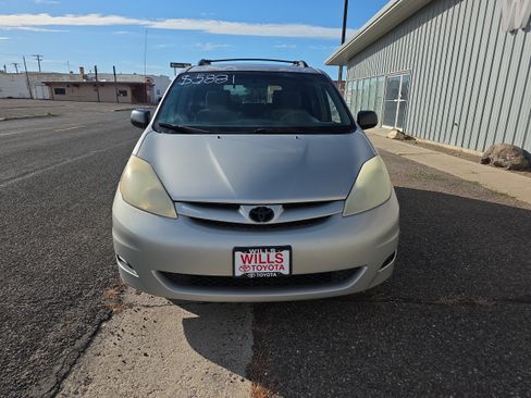 Used 2006 Toyota Sienna CE FWD image 4