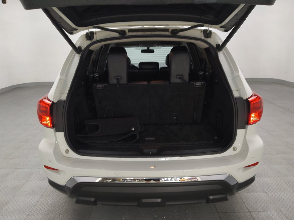 Used 2019 Nissan Pathfinder SL FWD image 29