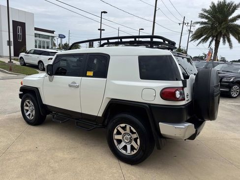 Used 2014 Toyota FJ Cruiser 4WD w/ Convenience Package image 7