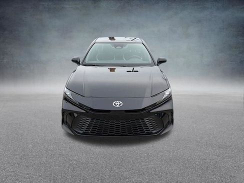 Used 2025 Toyota Camry SE FWD image 16