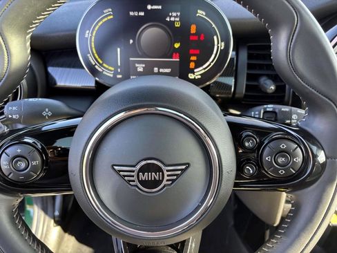 Used 2021 MINI Cooper SE w/ 8.8" Touchscreen Nav Package image 16