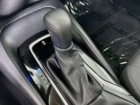 Certified 2025 Toyota Corolla LE FWD image 18