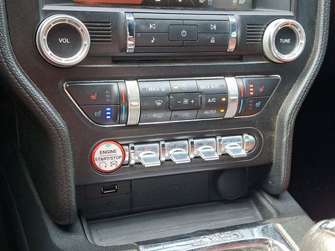 Used 2015 Ford Mustang Premium RWD image 24