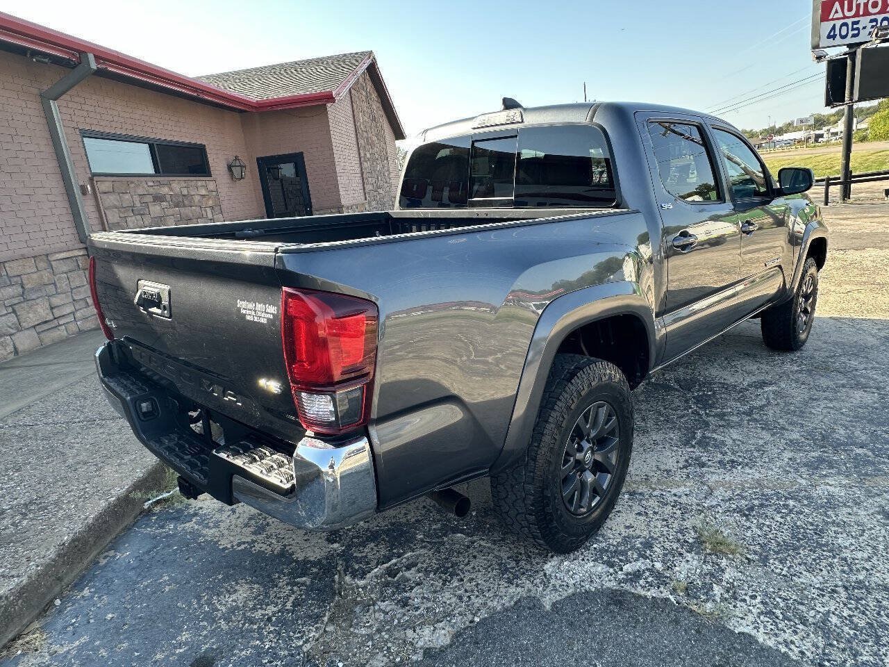 Used 2021 Toyota Tacoma SR5 AWD/4WD image 8