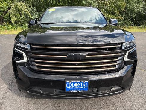 Used 2022 Chevrolet Suburban High Country AWD/4WD image 2