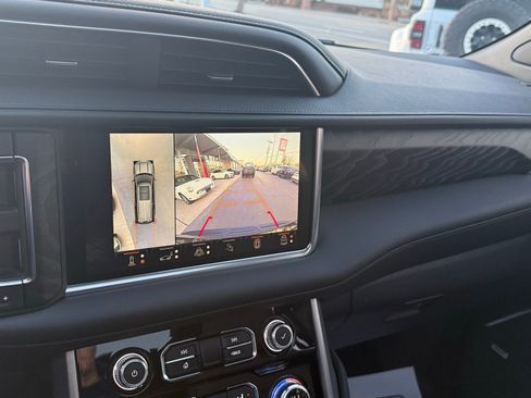 Used 2024 GMC Yukon XL Denali w/ Advanced Technology Package image 45