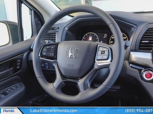 New 2026 Honda Odyssey Touring image 21