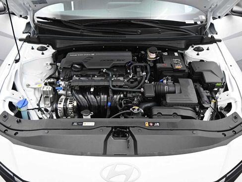 New 2026 Hyundai Elantra SEL Sport FWD image 27