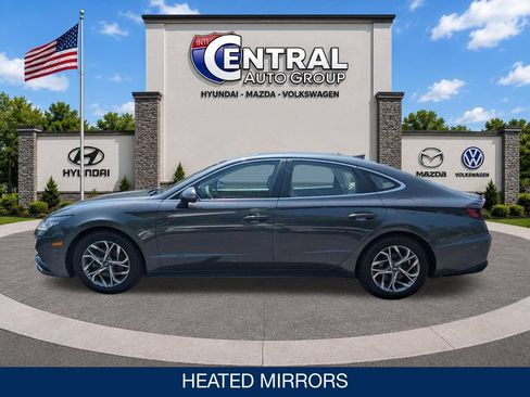 Certified 2022 Hyundai Sonata SEL w/ Preferred Accessory Package FWD image 5