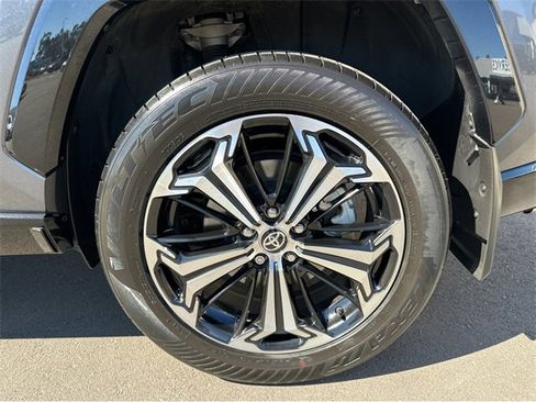 Used 2024 Toyota RAV4 XSE image 39