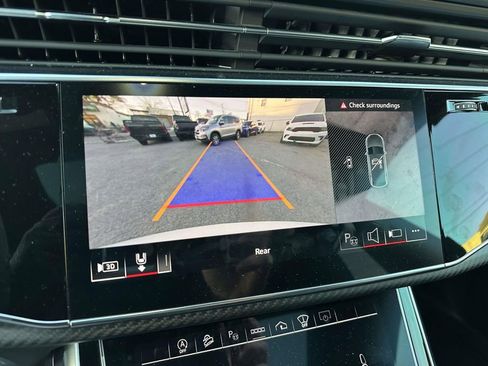 Used 2024 Audi RS Q8 image 28